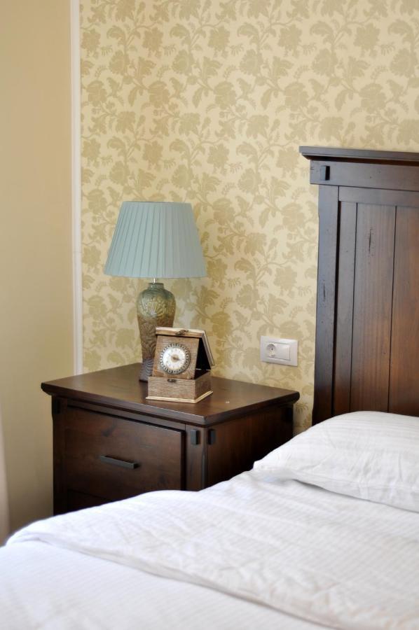 Black Gate - 2 Bedroom Apartment In The Heart Of Old Town With Free Private Secured Parking Μπρασόβ Εξωτερικό φωτογραφία