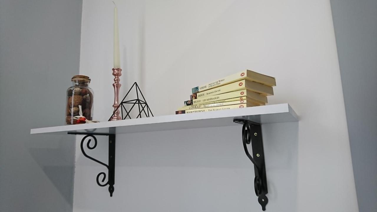 Black Gate - 2 Bedroom Apartment In The Heart Of Old Town With Free Private Secured Parking Μπρασόβ Εξωτερικό φωτογραφία